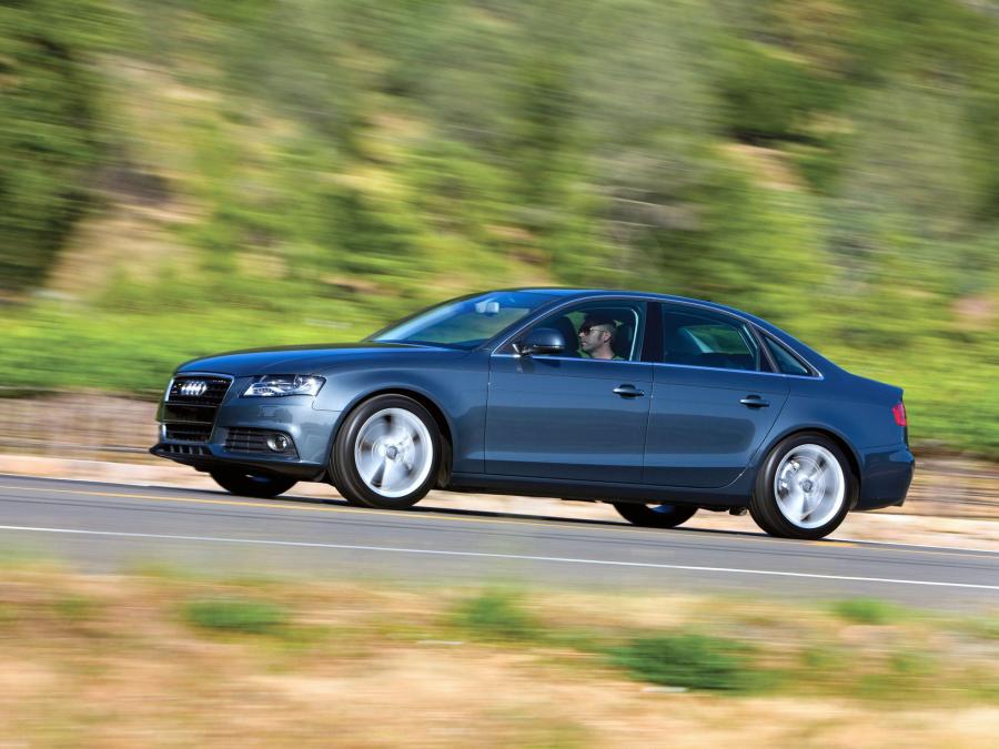  Audi A4 3.2 FSI Quattro Sedan (B8, 8K) 2007 года  (NA) (фото 30 из 32)